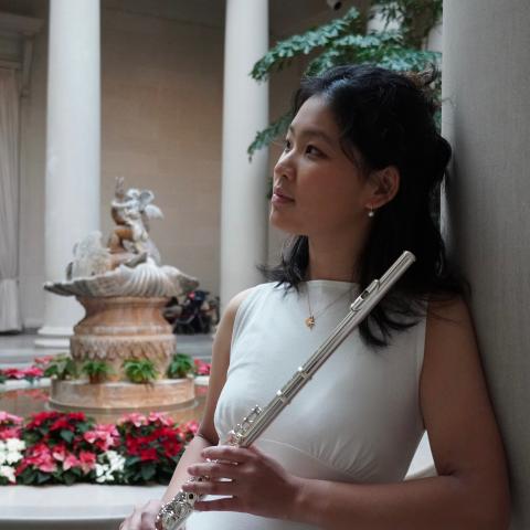 Amanda Yo, flute