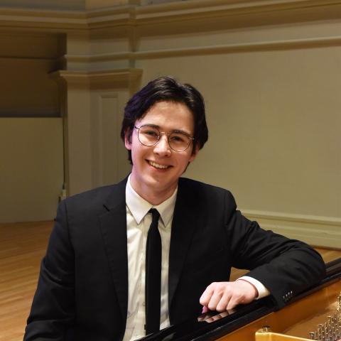 Alex Suh, Music Distinguished Major