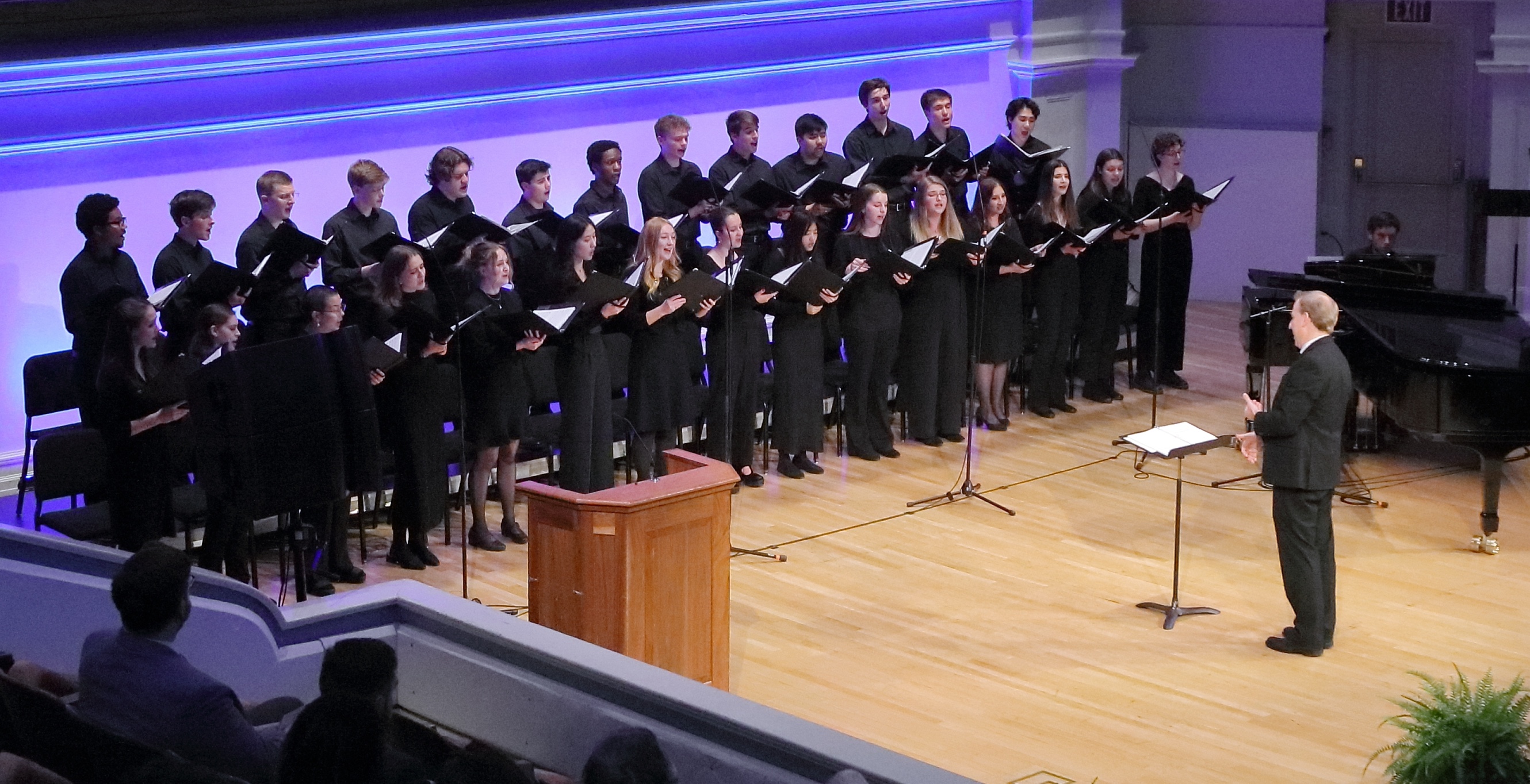 UVA Chamber Singers spring 2024, Michael Slon conducting