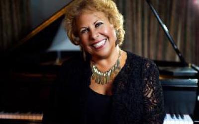 A headshot image of Stephanie Nakasian